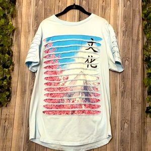 🥶🥶Rue 21 men’s shirt long fit!!!!
